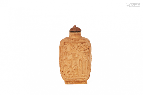 A CARVED WOOD SNUFF BOTTLE WITH ENGRAVED SCENES