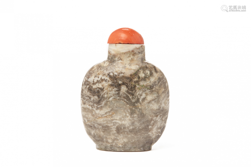 A GREY MARBLE SNUFF BOTTLE