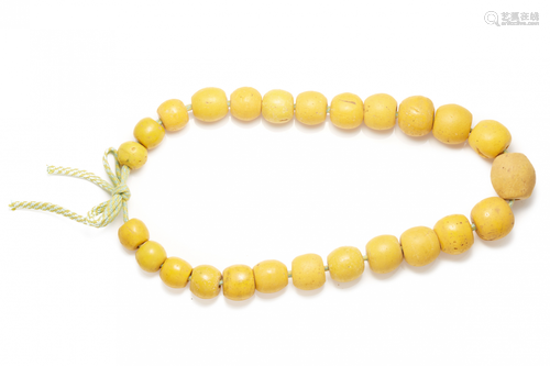 25 INDONESIAN YELLOW BEADS