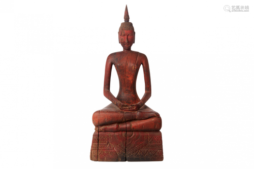 A CAMBODIAN WOODEN SCULPTURE OF THE BUDDHA MEDITATING (1M HIGH)