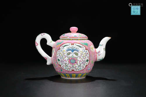 YONGZHENG MARK FAMILLE ROSE KAIGUANG TEAPOT