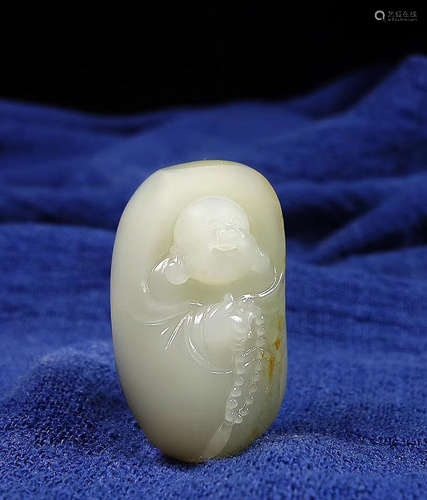 HETIAN JADE BUDDHA HANDPIECE