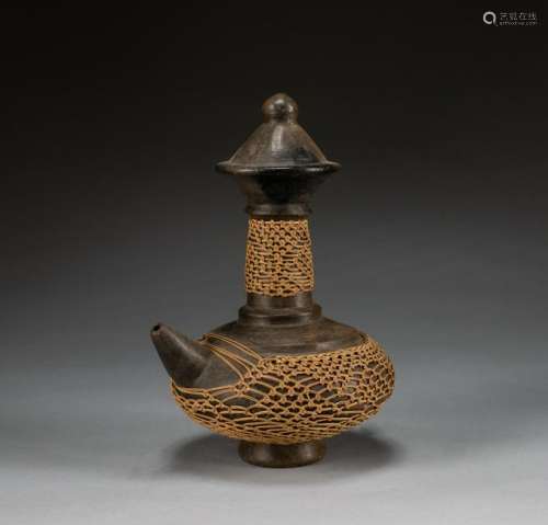 15-16th Korean Antique Pottery Kendi