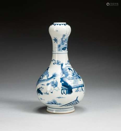 Chinese Antique Blue White Garlic Vase