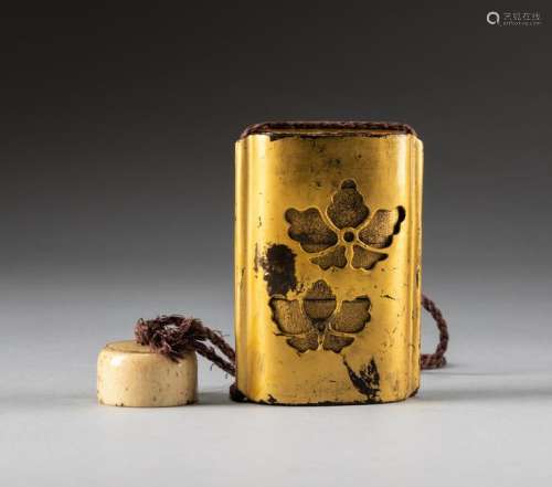 Meiji period Japanese Antique Gold Lacquer Inro