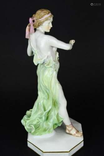 Meissen Reinhold Boeltzig Female Porcelain Statue