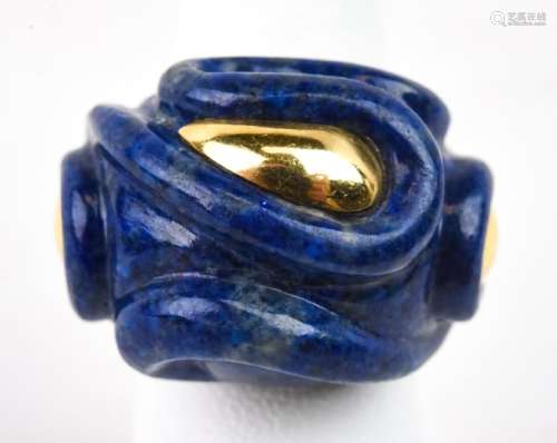 Estate Large Scale 14k Yellow Gold & Sodalite Ring