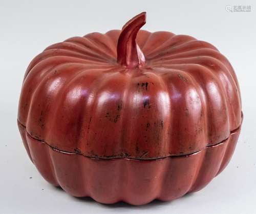 Red Lacquer Gourd Form Box