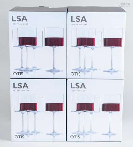 LSA International Set of Red Wine Glasses