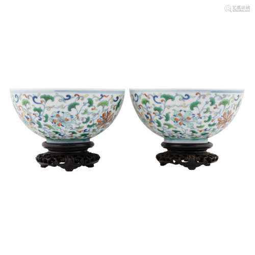 PAIR QIANLONG DOUCAI WRAPPED FLORAL BOWLS ON STANDS