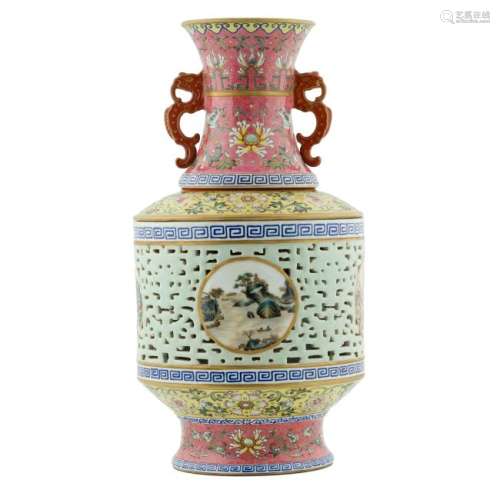A VERY FINE CHINESE ROTATING FAMILLE ROSE PORCELAIN
