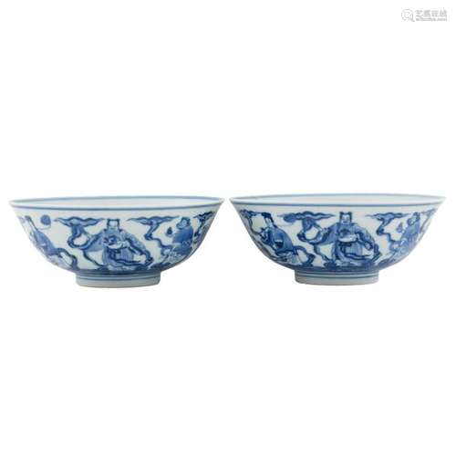 PAIR OF BLUE AND WHITE IMMORTALS BOWLS