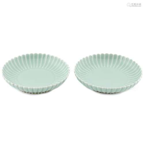 PAIR OF DOUQING FLORI-FORM LOBED PLATES