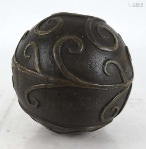 Ceramic Raised Decorated Ball