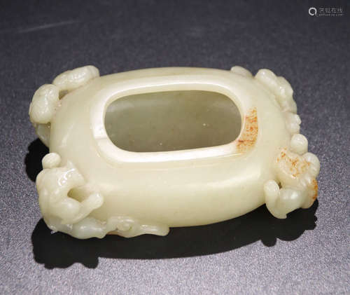 A HETIAN JADE CARVED DRAGON SHAPED PEN WASHER