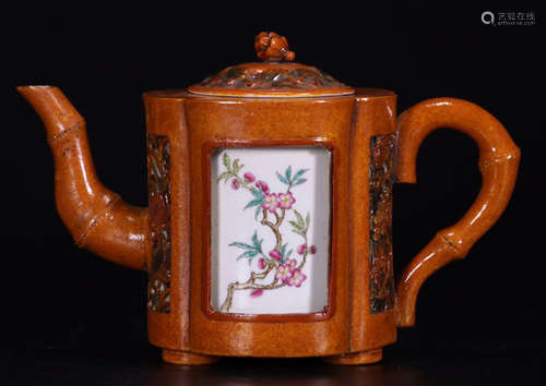 A BAMBOO CARVED HOLLOW FLOWER PATTERN TEA POT