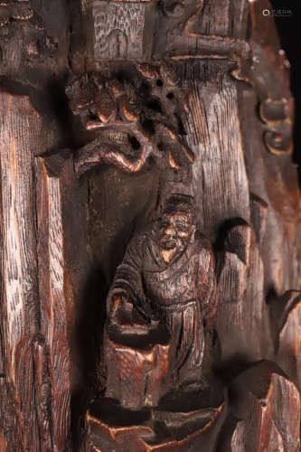 A CHENXIANG WOOD CARVED MOUNTAIN SHAPED PENDANT