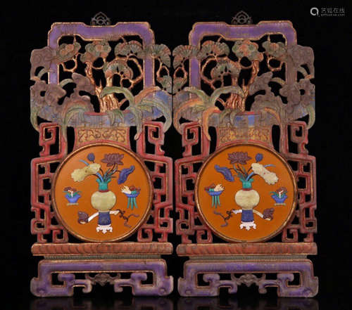 PAIR XIANGZHANG WOOD CARVED GEM DECORATED SCREEN