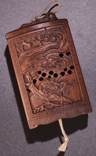 A BAMBOO CARVED HOLLOW PATTERN CENSER