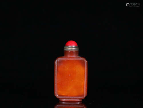 A AGATE SNUFF BOTTLE