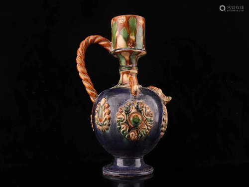 A THREE-COLOR FORM TANG DYNASTY WINE POT