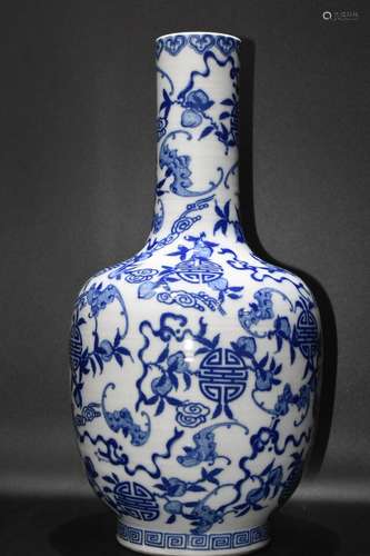 KANGXI MARK, CHINESE BLUE & WHITE VASE