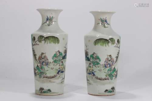 QIANLONG MARK, PAIR OF CHINESE WUCAI VASE