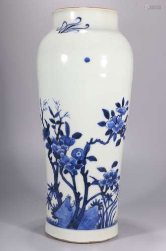 CHINESE BLUE & WHITE VASE