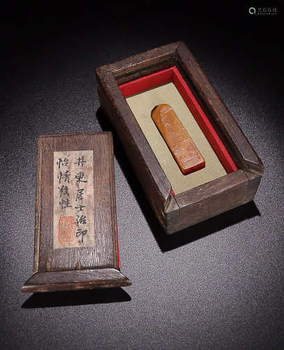 A TIANHUANG STONE STATIONERY SEAL