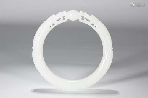 A HETIAN JADE BANGLE