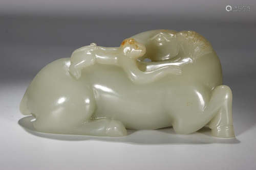 A HORSE WITH MONKEY DESIGN HETIAN JADE ORNAMENT