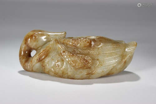 A HETIAN JADE GOOSE ORNAMENT