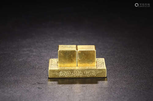 A PAIR OF GILT BRONZE SQUARE SEAL