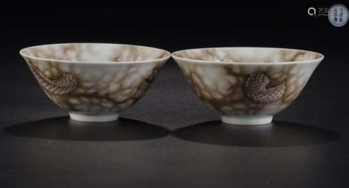 A PAIR OF INK GLAZE  DRAGON PATTERN CUP