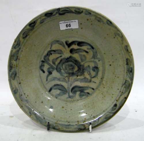 Oriental blue and white porcelain shallow bowl with stylised floral foliate decoration (possible
