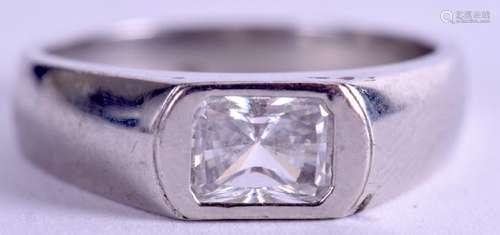 A WHITE GOLD AND CZ RING of approx. 0.75cts. 5.5 grams.