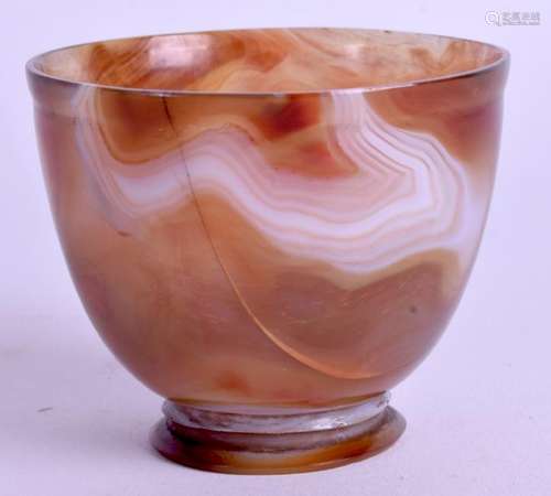 A FINE EARLY 19TH CENTURY CARVED AGATE TEABOWL C1820.