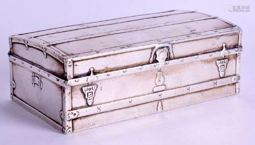 AN UNUSUAL 1920S SILVER LUGGAGE TRUNK. 5.1 oz. 10 cm x