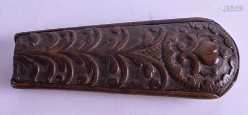 AN UNUSUAL LARGE 18TH CENTURY CARVED TREEN SLIDING BOX