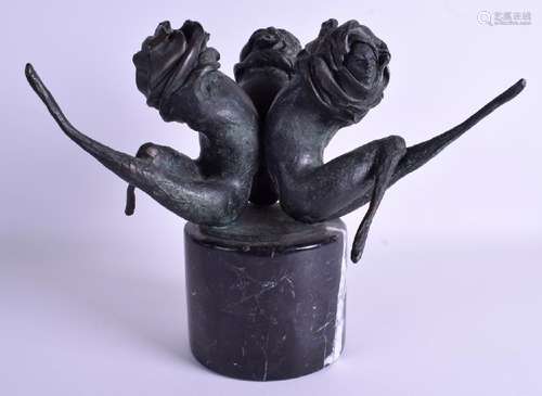 A CONTEMPORARY ITALIAN BRONZE FIGURE OF TROIS LA ROSA