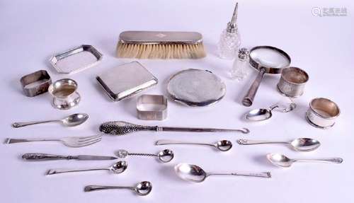 A QUANTITY OF MOSTLY SILVER ITEMS, together with some