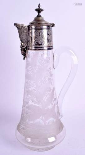 A GOOD QUALITY SILVER PLATE GLASS CLARET JUG, etched