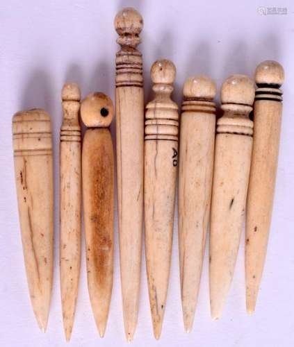 A COLLECTION OF ANTIQUE ESKIMO NORTH AMERICAN INUIT