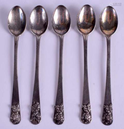 A SET OF SIX CHINESE EXPORT SILVER SPOONS. (6)