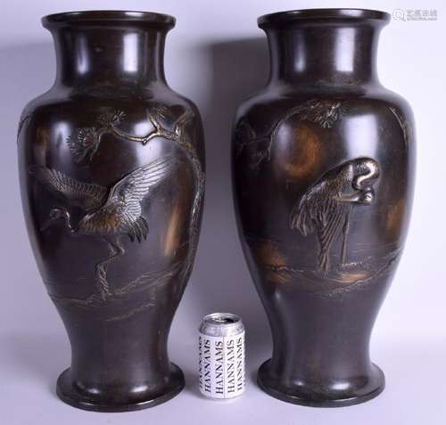 A LARGE PAIR OF 19TH CENTURY JAPANESE MEIJI PERIOD