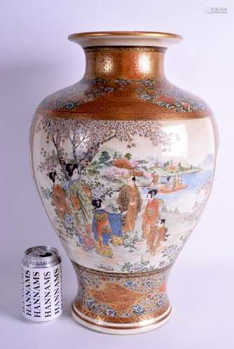 A VERY LARGE 19TH CENTURY JAPANESE MEIJI PERIOD SATSUMA