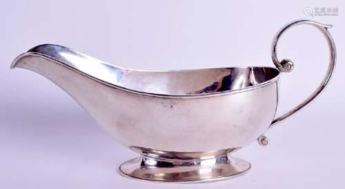 A 19TH CENTURY CHINESE EXPORT SILVER SAUCEBOAT by