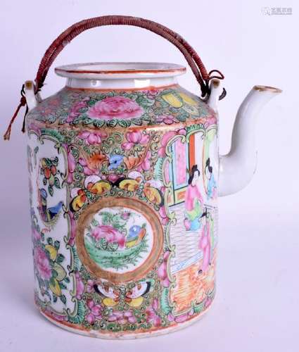 A 19TH CENTURY CHINESE CANTON FAMILLE ROSE TEAPOT AND