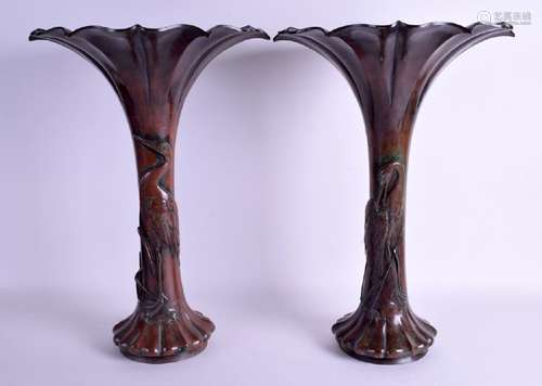 A LARGE PAIR OF 19TH CENTURY JAPANESE MEIJI PERIOD