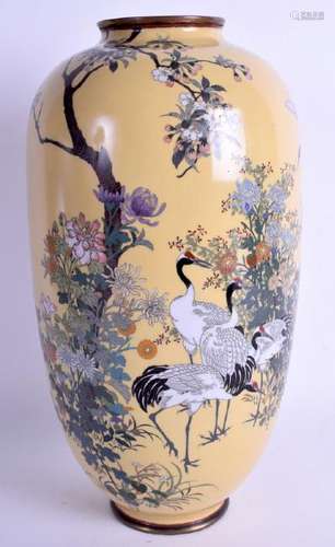 A LARGE 19TH CENTURY JAPANESE MEIJI PERIOD CLOISONNÉ